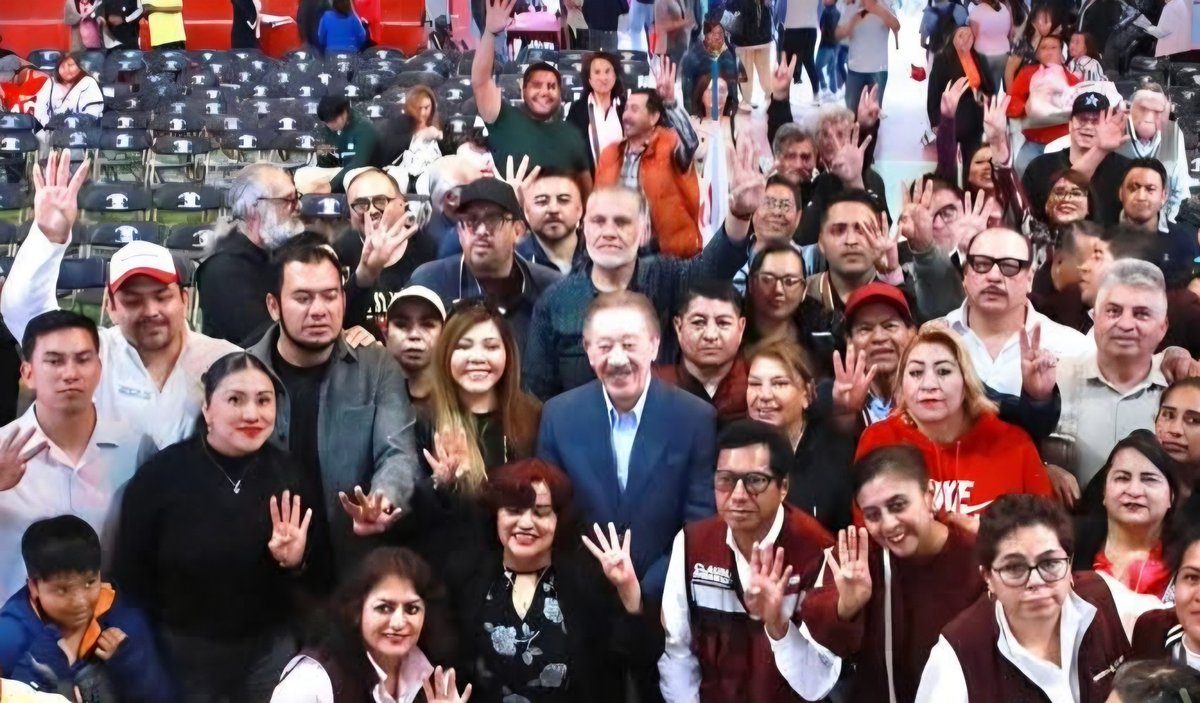 Se da inicio a la repartición del botín politico en #Xohimilco, con el descontento social que exite en la <a href="/XochimilcoAl/">Alcaldía Xochimilco</a>  y su poca estructura con fuerza que le queda a <a href="/CamachoCirce/">Circe Camacho</a>, el PAN y el Partido Verde le ganan terreno al PT y a Morena. #XochimilcoNoesbotinpolitico