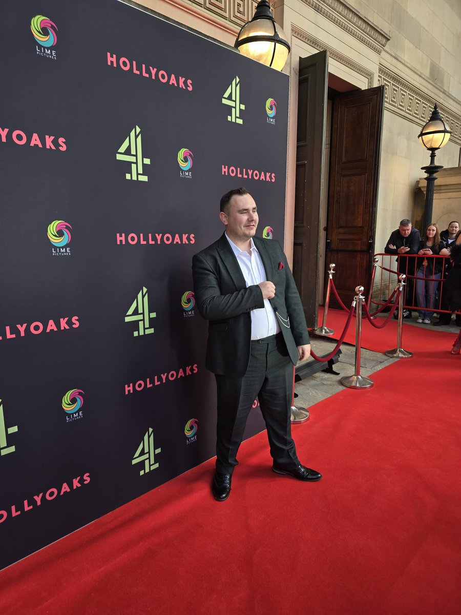JoshJoshieg98's tweet image. Wow!!! @hollyoaksofficial #Hollyoaks #Anniversary what an event. I walked the red carpet, got photos taken by photographers. Watched a good show hosted by @thedannybeard who was amazing as always. Then watched the 30th anniversary specials, and then partied with the stars.