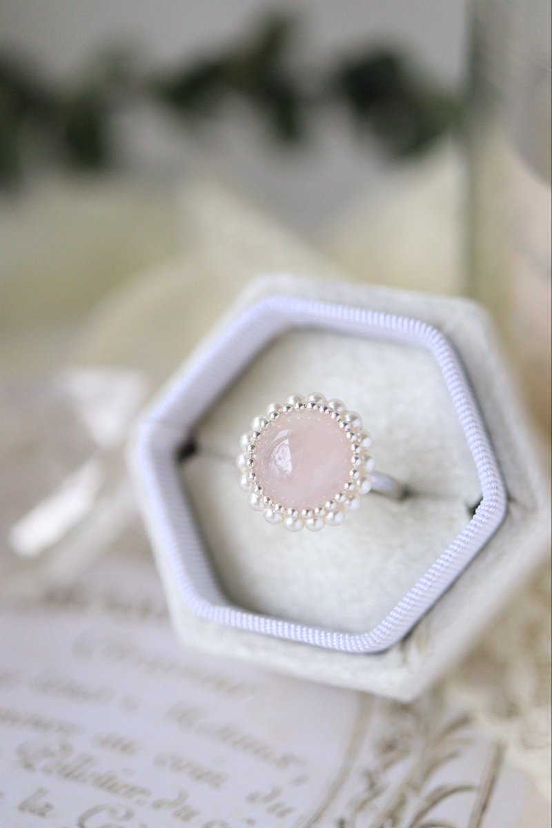 紫の砂利入りレジンバングル