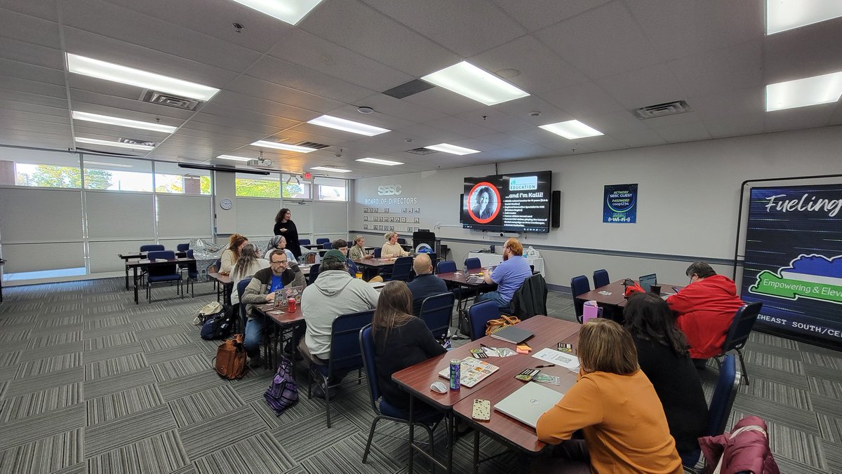 KyEdRPG's tweet photo. Today, our "Dungeons & Desks" quest took us to London, KY! Kalli and I are thankful for @sescedcoop for hosting us, our guest speakers for sharing insights, and our participants for playing along! #kyedrpg #kygoplay #gamebasedlearning #AllinKY #KYILN #UnitedWeLearnKY https://t.co/Dhvc7cwMA9