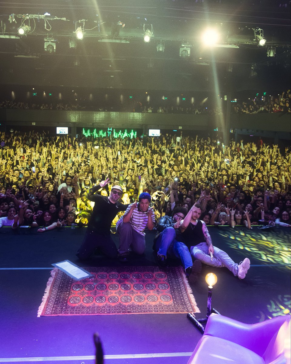 Pessoal, não sei nem como agradecer por todo carinho e pela festa maravilhosa que tivemos ontem na audio em São Paulo!!! Eu estava muito ansioso por essa volta aos palcos, e vocês fizeram o primeiro show da Tour Acústico Kamaitachi ser mais especial do que eu poderia imaginar 🖤