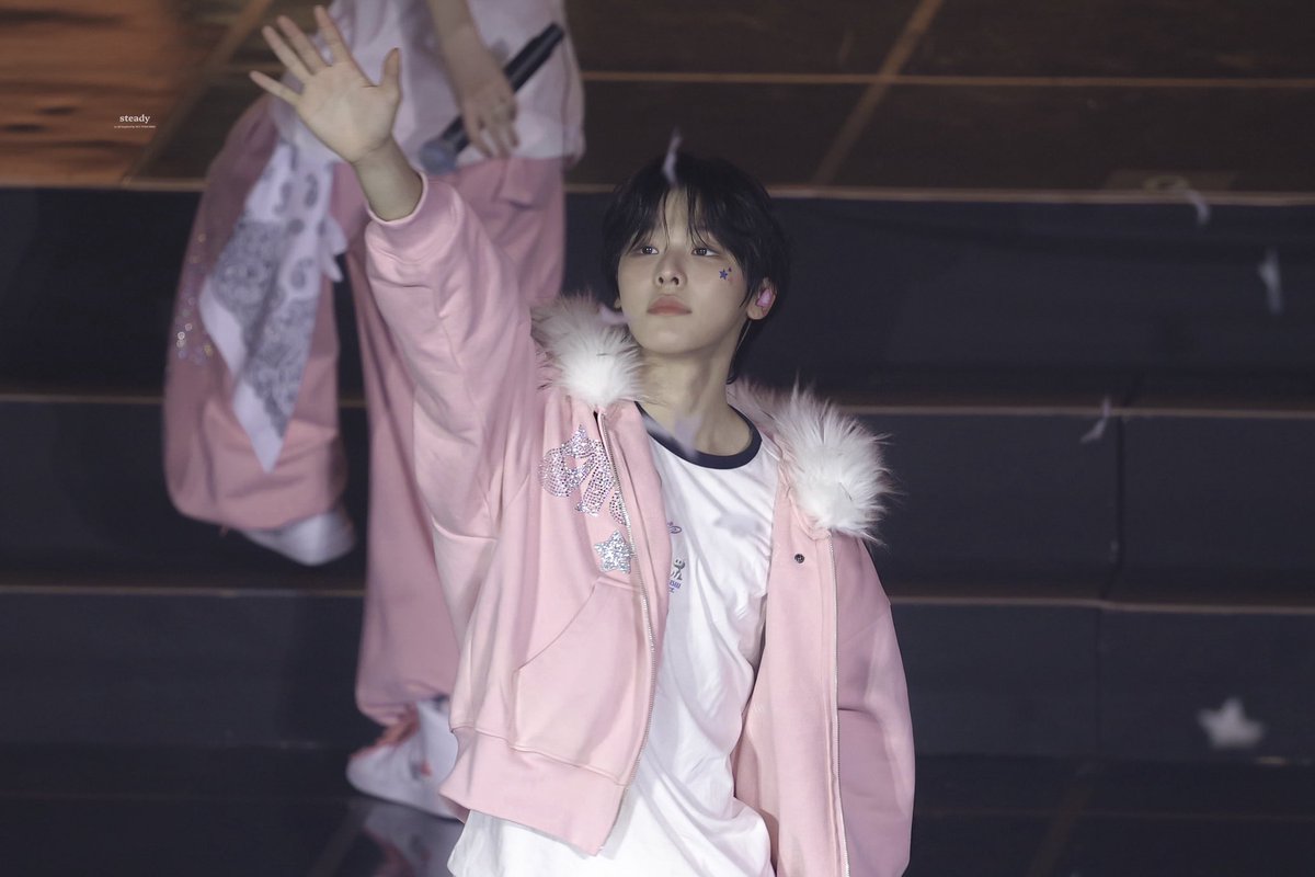 RIKU❗️ D0usc1EWoAAmsrm.jpg?format=jpg