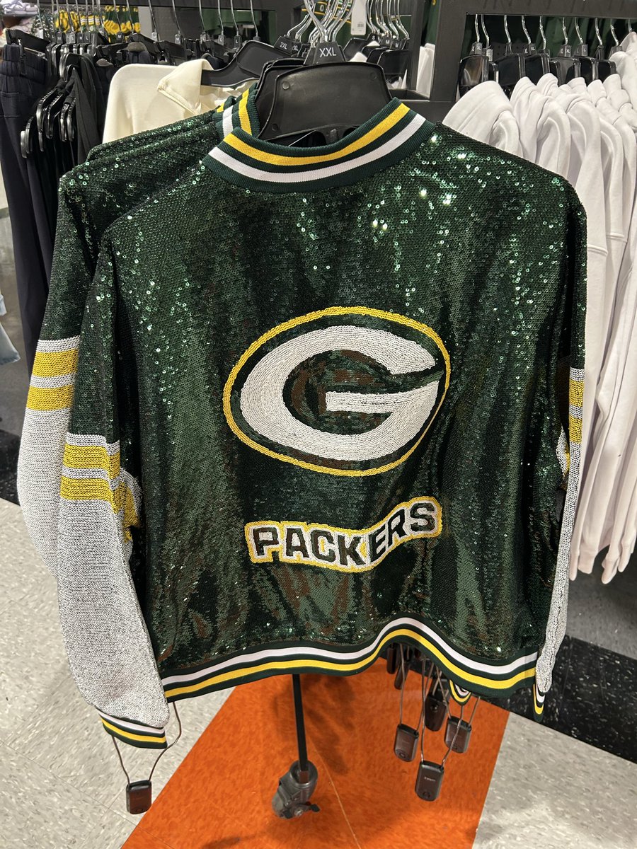 Packersjackets's tweet photo. Be Dazzled https://t.co/jUlCveowu1