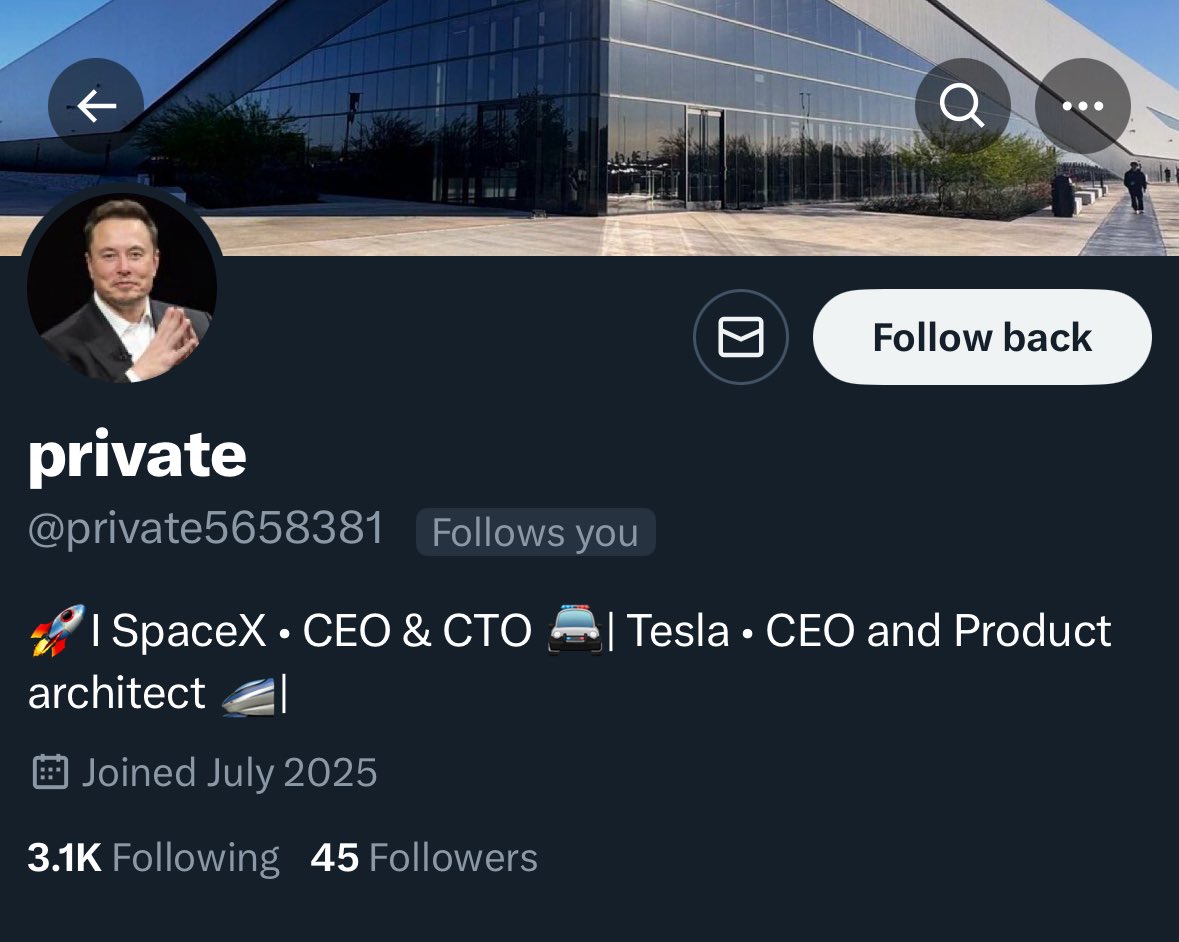 CheapSeats411's tweet photo. Elon has gone private #followbots https://t.co/cfGoc1UMSU