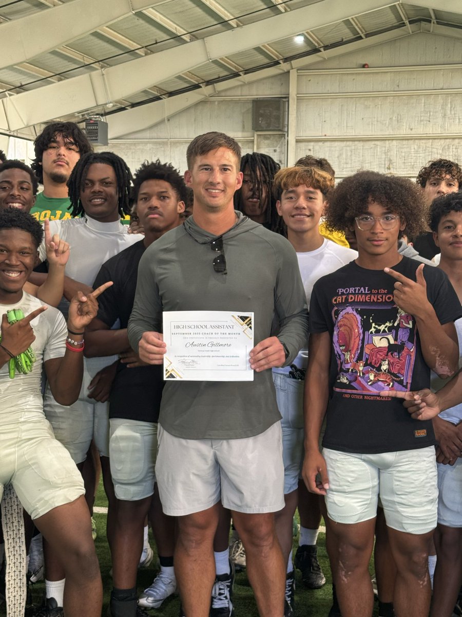 ThaBallCoach's tweet image. Congratulations to our very own DC &amp;amp; Associate Head Coach @AustinGillmore for being Assistant Coach of the month @CFBISD ! Future Head Coach in the making! We are blessed to have you here in The Land! Congratulations 🎉 #TAAT #TrojanNation🟢🟡
