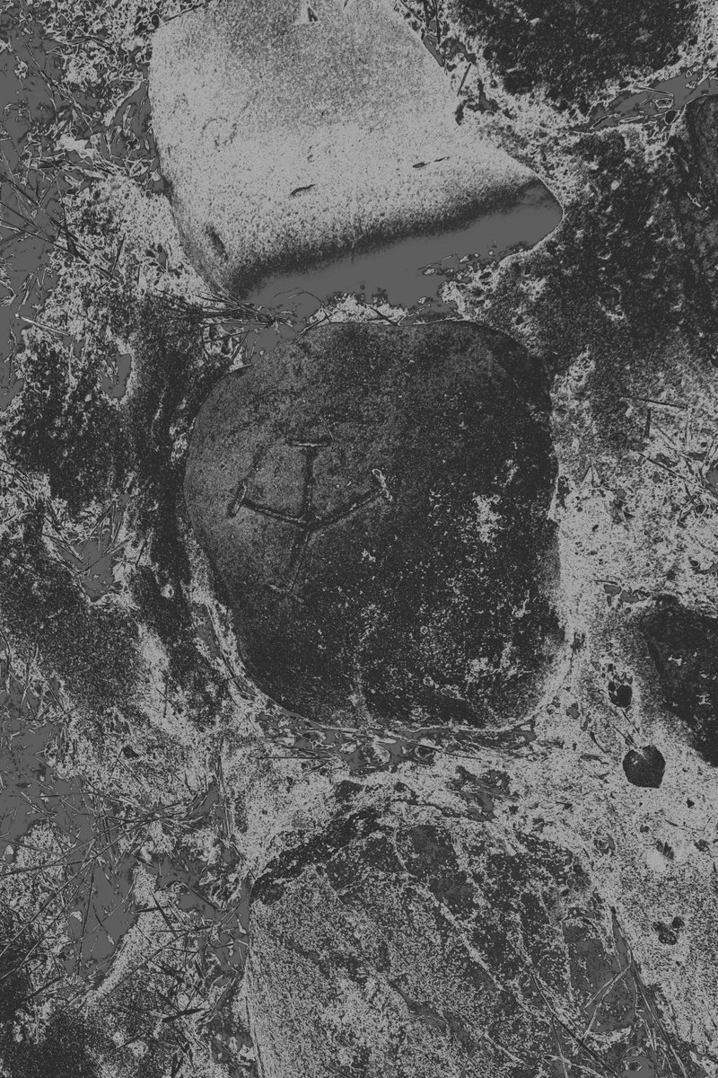 anotherlight's tweet image. A ghosteen dances in my hand
Slowly twirling, twirling, all around