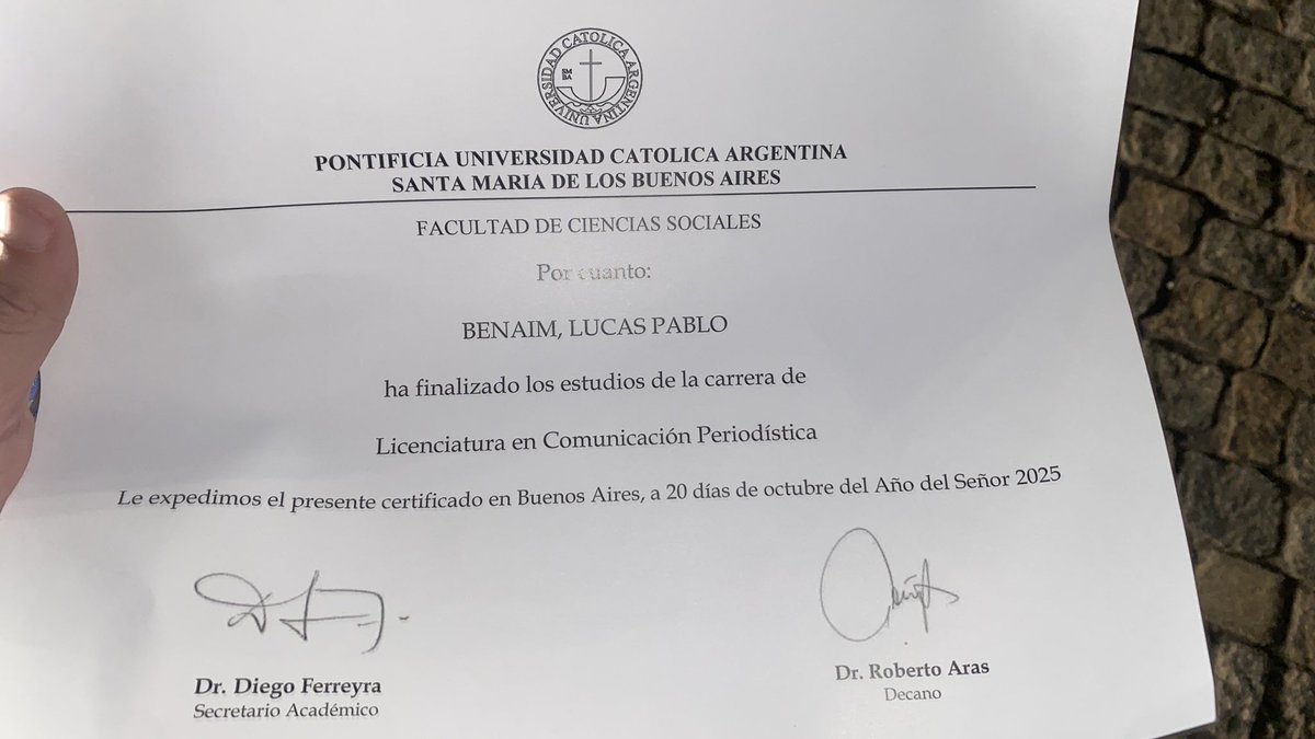 Ahora oficialmente me pueden decir Licenciado
