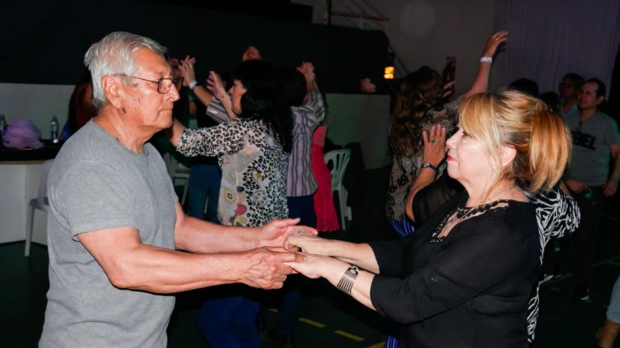 InfoTDF's tweet image. Celebraron el Día de la Madre con una nueva ‘Matiné +60’ en Río Grande informacionestdf.com.ar/contenido/7496…