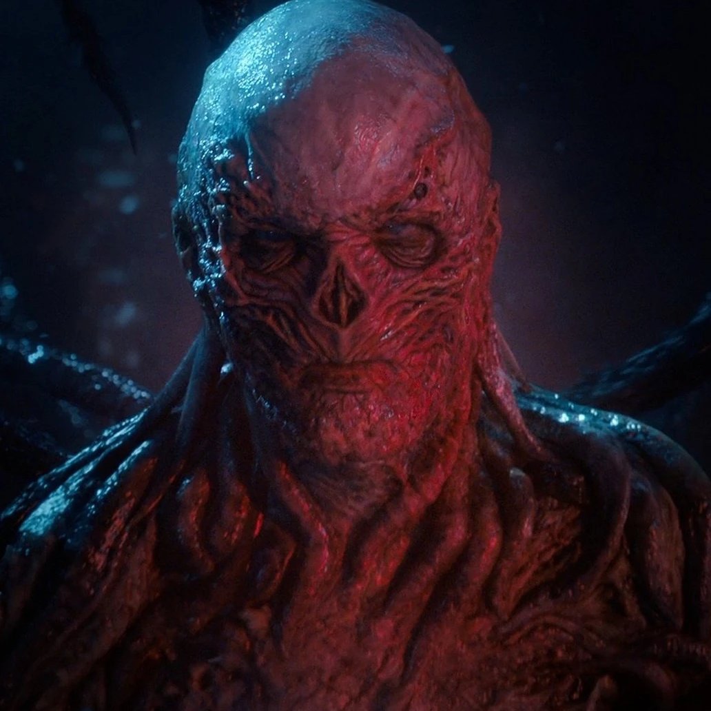 SeriesBrasil's tweet image. Vecna estará mais forte e assustador na última temporada de Stranger Things, confirma o criador:

“Nós o chamamos de Vecna ​​2.0, porque ele mudou. Ele está mais forte e assustador do que nunca, com novas habilidades no mundo real. Na Temporada 4, ele era mortal porque podia se…