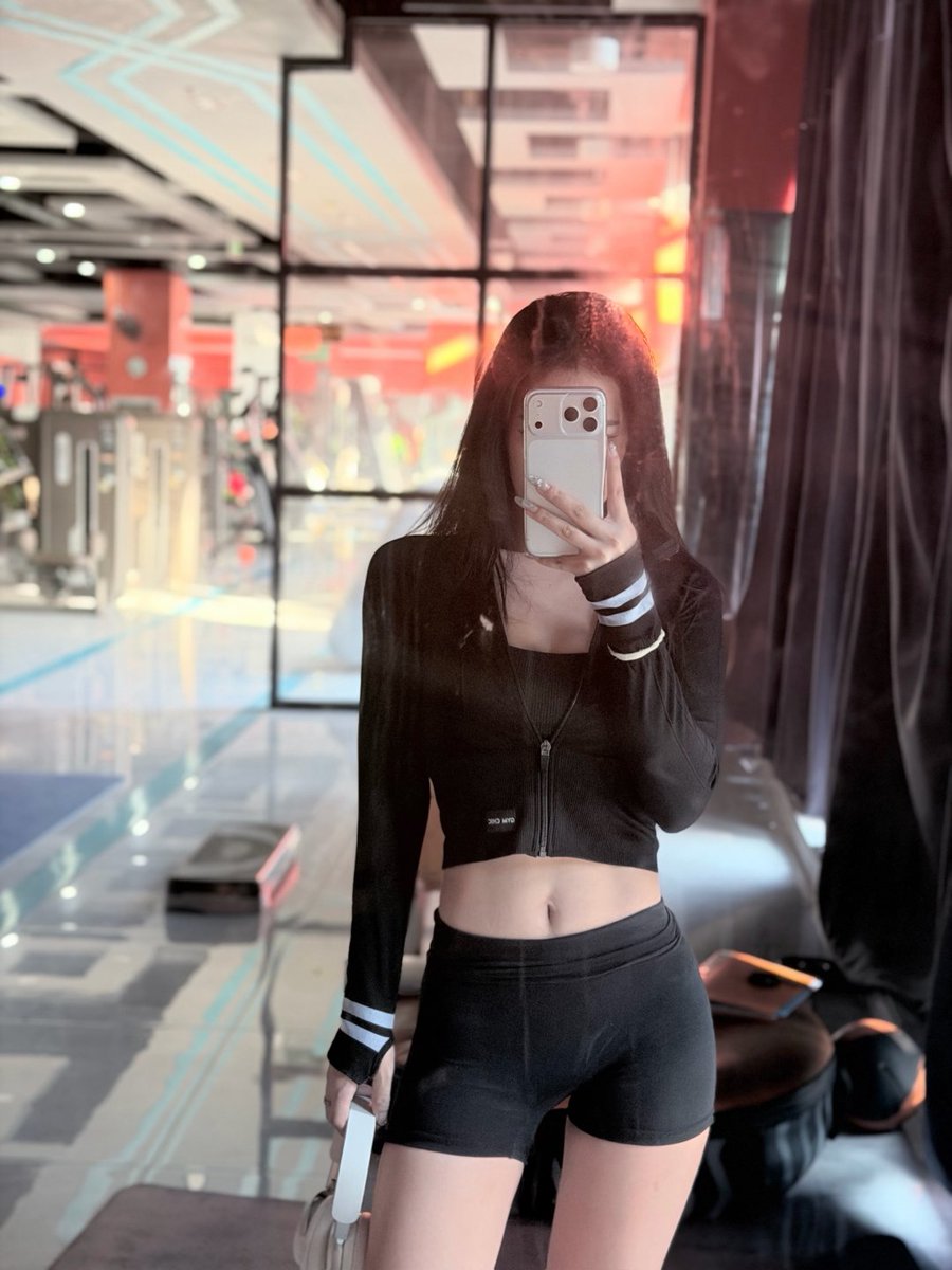 byejapp's tweet image. 半月間運動しなかったら、本当に疲れた|||もう簡単にトレーニングを中断しない！少し動いただけで死ぬほど疲れた。