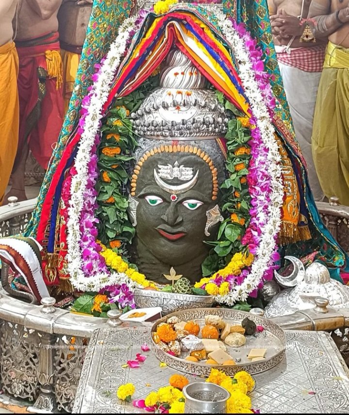 ┈┉┅━❀꧁꧂❀━┅┉┈
🙏🌹 #जय_श्री_महाकाल 🌹🙏
श्री महाकालेश्वर ज्योतिर्लिंग जी का
 #भस्म_श्रृंगार_आरती दर्शन।
 21 अक्टूबर 2025 , मंगलवार। 
┈┉┅━❀꧁꧂❀━┅┉┈