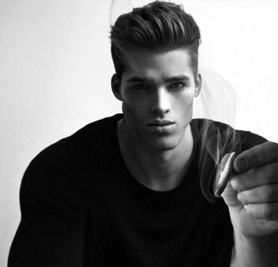 banvinluvifugay's tweet image. “This is like… skibidi toliet Japan dude”