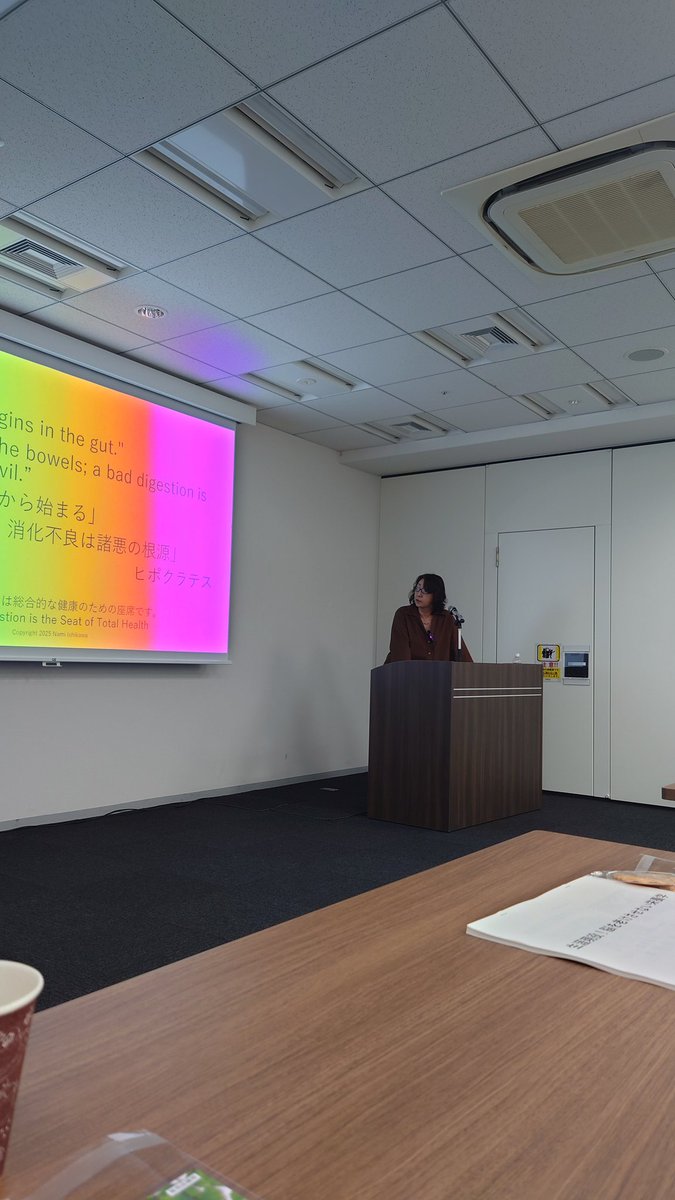 先日、日本フラボノイド研究会2025年下期全国セミナーが東京で開催されました

薬剤師、管理栄養士、予防医学＆公衆衛生学分野の医学博士であり様々な分野に精通しておみえの石川先生のご講演を研究会会員でハイブリッド形式で聴講しました。

#フラボノイド
#医学
#栄養