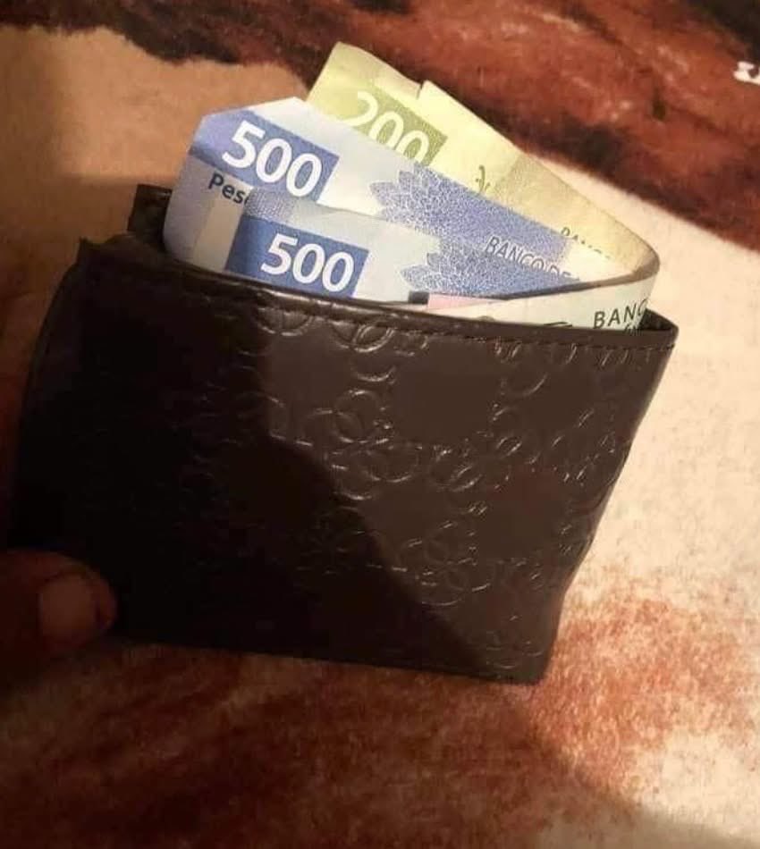 Ya no cierra la cartera con mis 1200 del jale.