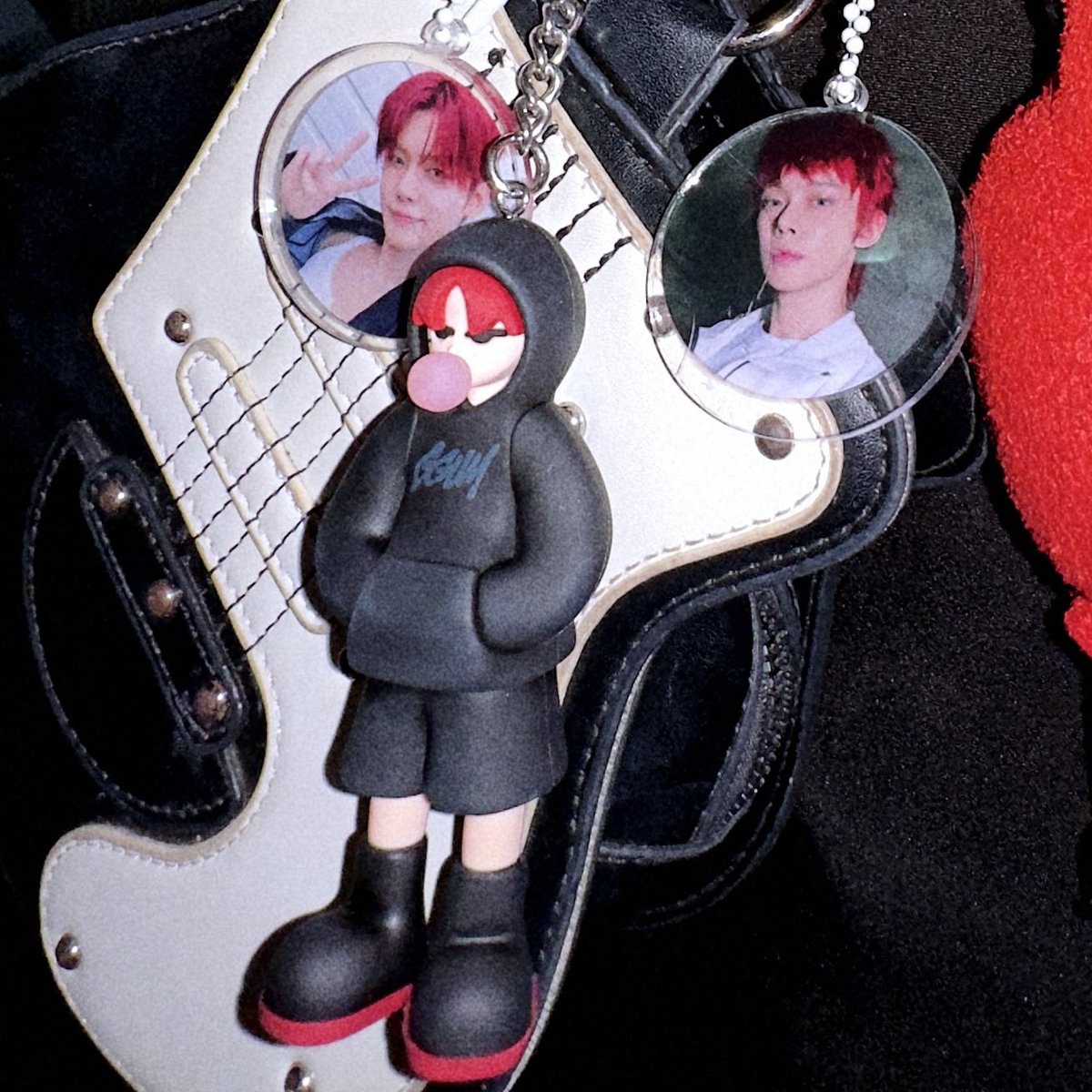 no labels, just ggum