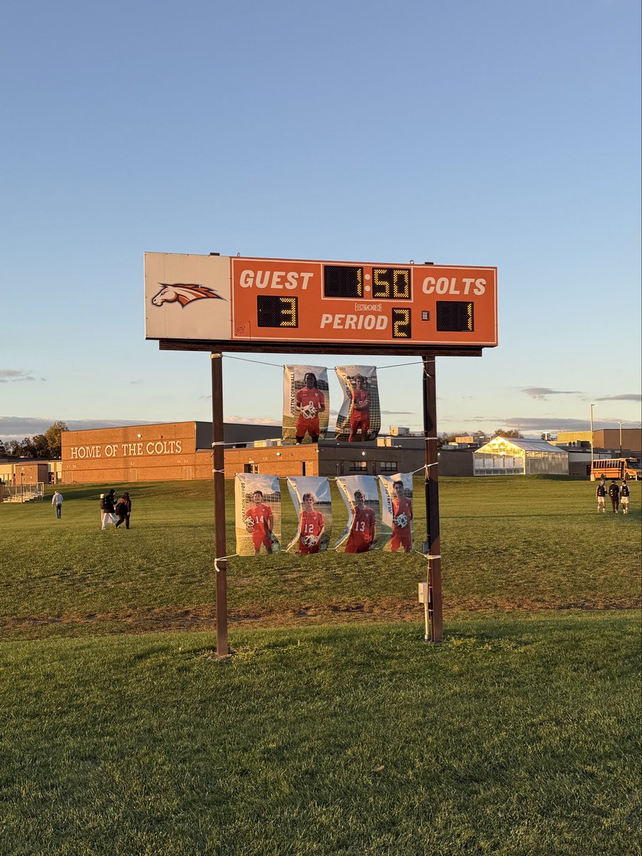 🏆2025 TRI-COUNTY LIBERTY DIVISION CHAMPS 🏆 

The Boys clinch the division w/ a 3-1 Win over Cumberland!⚫️🟡

Rony Felix⚽️ starts the scoring w/ Kenny Cockerill⚽️⚽️ bagging 2 more, w/ his season total to 24‼️

Moving to 11-3-1 on the season, back home Wednesday vs Washington Twp