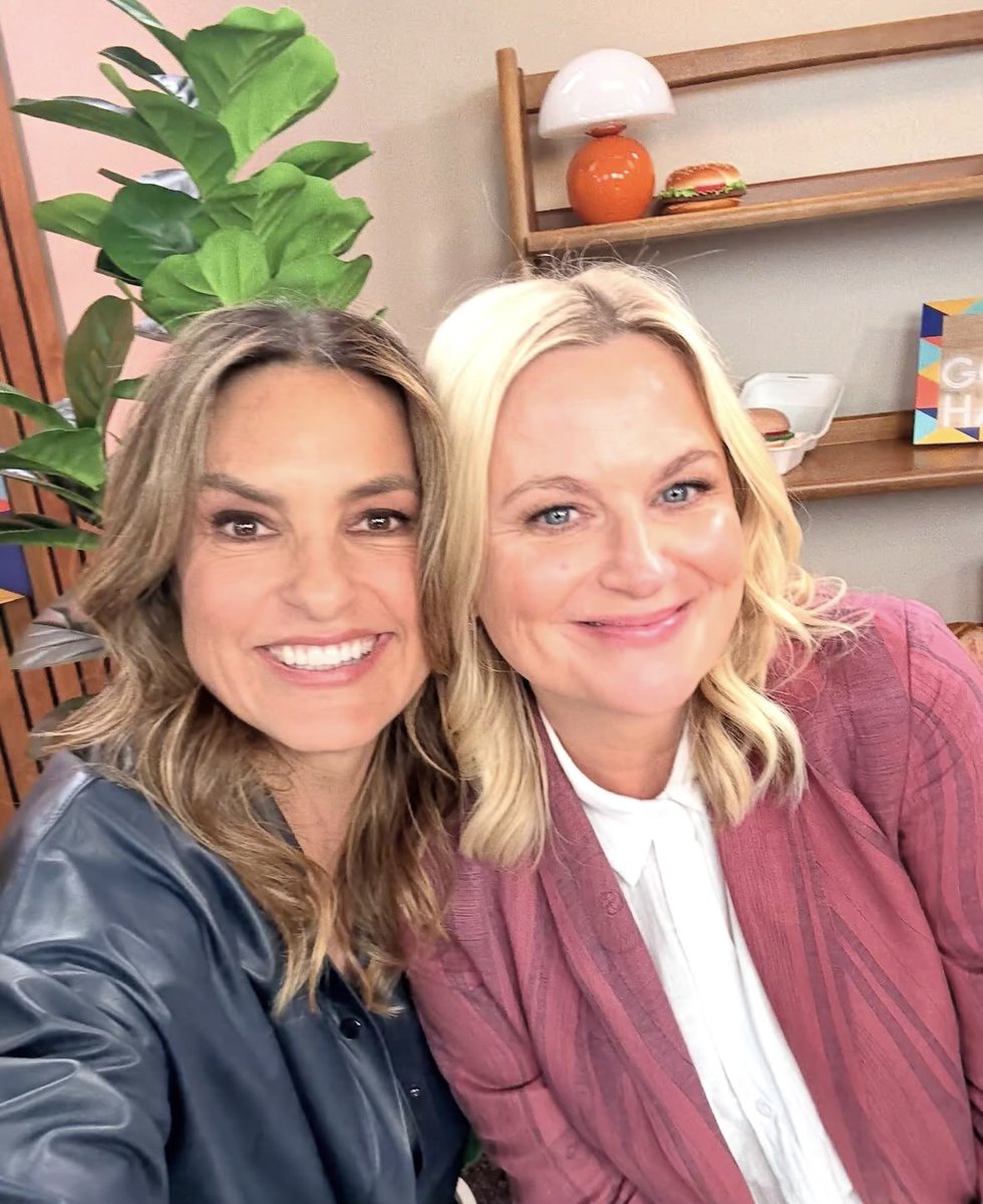 TheMariskaFiles's tweet photo. Mariska will be on Amy’s podcast tomorrow!! This will be amazing!!😍 https://t.co/pcmheJm2tq
