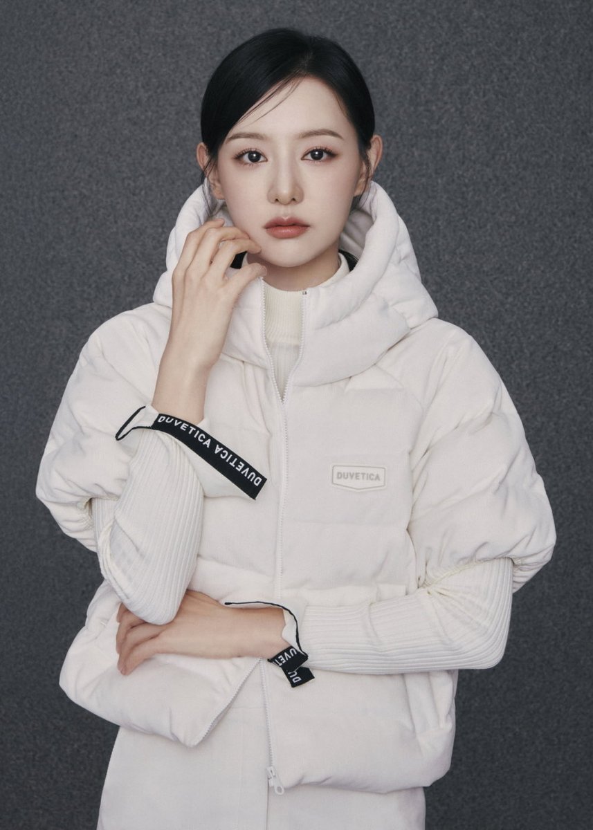 쿨톤의 지배자 오셨다.... 듀베티카 김지원 개예뻐 ㅁㅊ