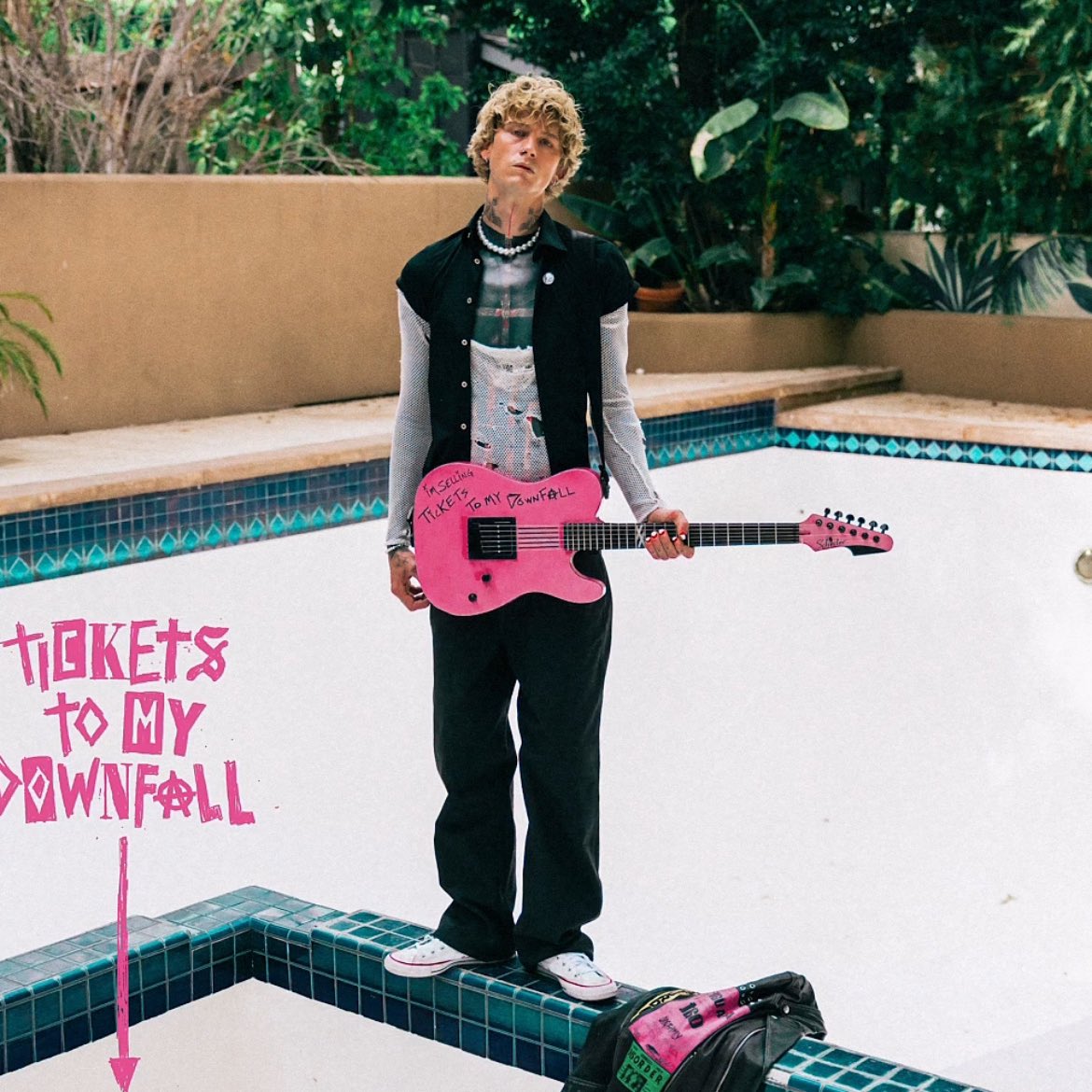 mgksupport's tweet image. WE                                                        BLINKED