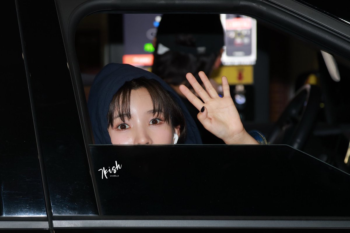 sevenkis_h's tweet image. 251020 🛬
#소연 #SOYEON #아이들 #idle