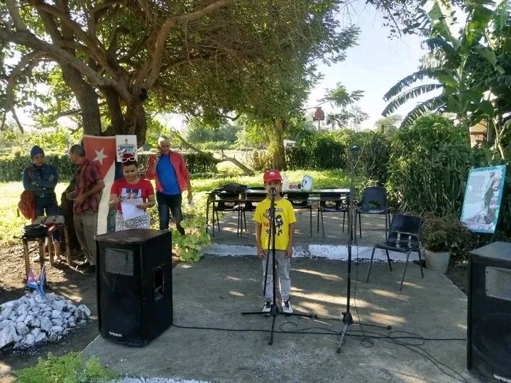 Yolexy8's tweet image. Este domingo en #Manatí, desde La Ahita, Circunscripción 18, desarrollamos el Trabajo Comunitario Integrado, espacio para el intercambio con nuestro pueblo y la búsqueda de soluciones desde las potencialidades locales. #PoderPopular, #Cuba, @LorenzoOsbel, @YelenysLasTunas.