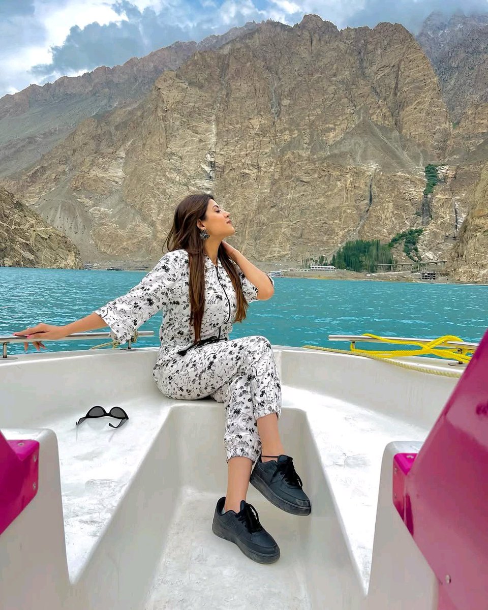 HAVE A WONDERFUL DAY 

Good Morning 𝕏 Family 🧡