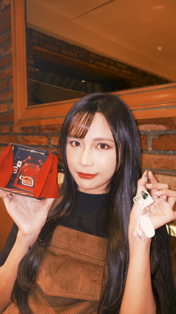 dimitriyeraz's tweet image. Start your day with something that makes you smile, something cute and lovely like her. 🙂↕️
Hope you have a cheerful day ahead, Gits @A_GitaJKT48. Remember to eat, drink lots of water, and take your vitamins. May God’s blessing be with you always. 🫶🏻