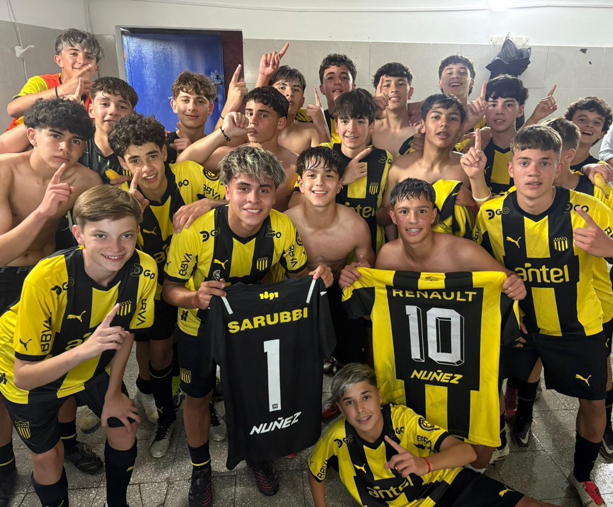 Wilson Méndez (@wilsonmendez86) on Twitter photo En Sub 13 <a href="/OficialCAP/">PEÑAROL</a> venció a Nacional 1 a 0 En Sub 13 <a href="/OficialCAP/">PEÑAROL</a> venció a Nacional 1 a 0