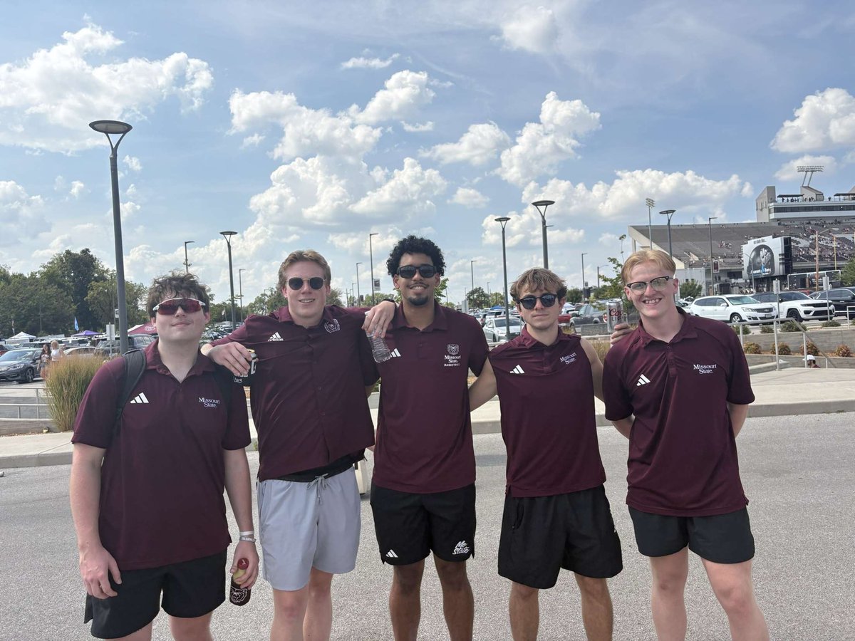 MoStManagers's tweet photo. Best way to start the 25-26 season?

A Secret Manager Game Scrimmage…

Locked and reloaded, MSU Managers play Saturday night! https://t.co/QngskCwONW