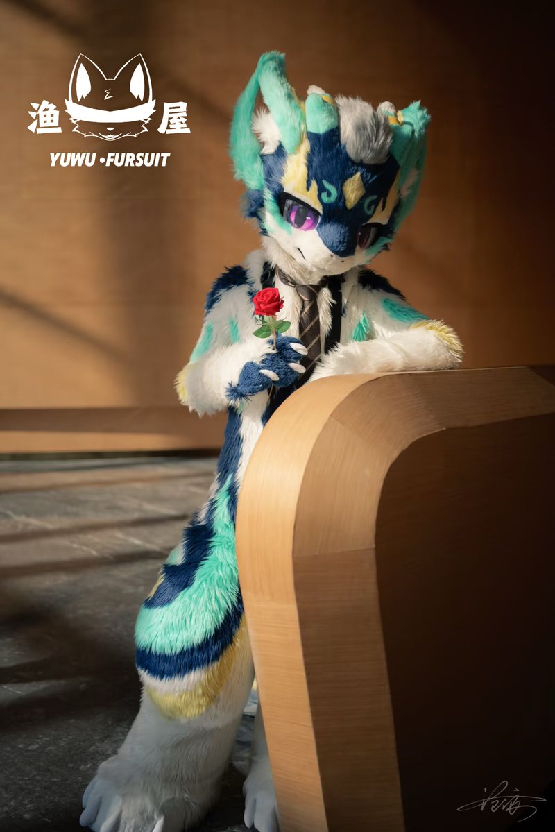 【龙⭐️恋 】🪡：<a href="/yuwu8nanyu/">渔屋Fursuit</a>—🐉：carry
#渔屋Fursuit #fursuit #FursuitEveryday #FursuitFriday