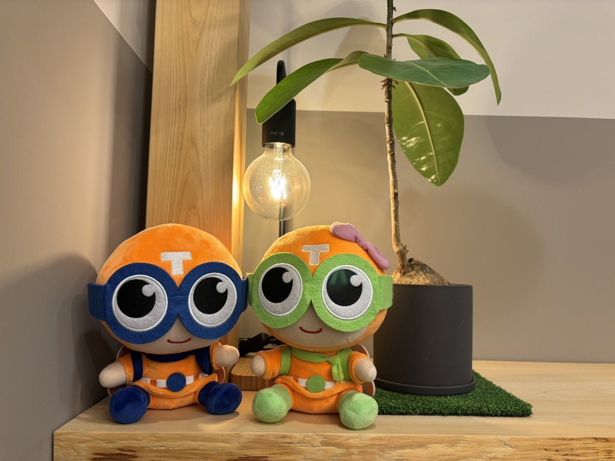 おはようございます|• ᴗ•｡)✨ きょうは #あかりの日 オフィスの一角に