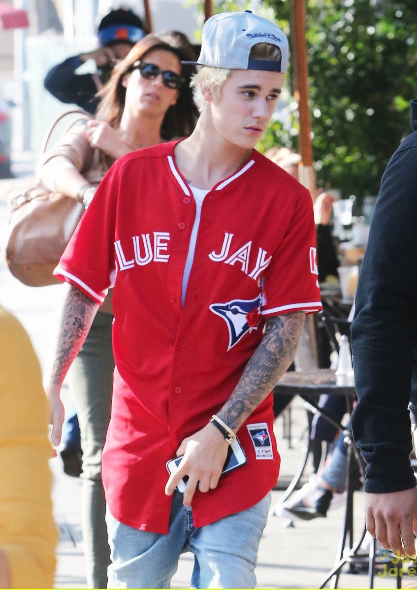 Shane Bieber when he needs to perform #Bluejays #MLB #Worldseries