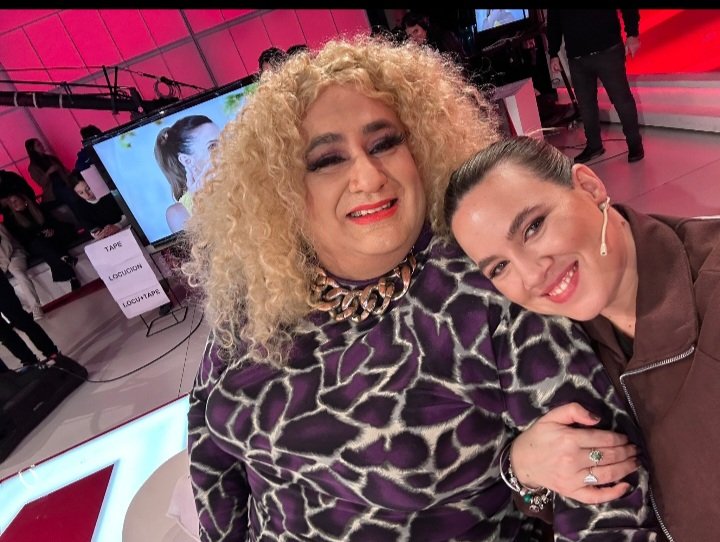 Que día van a estar juntas mis angelitas preferidas <a href="/juliargen/">Julieta Argenta ⭐️⭐️⭐️</a> <a href="/LaBarbyOk/">LA BARBY</a> 🤔🥰#LAM