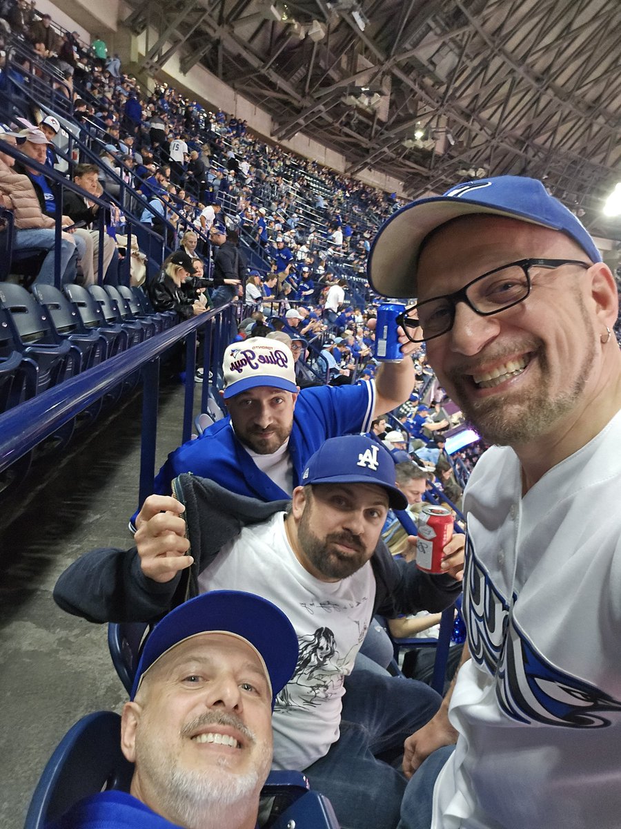 Middleagegamegy's tweet image. LET&apos;S GO GAME 7 TORONTO!!!!!!!!!!!!!!!!!!!!!!! #ALCS