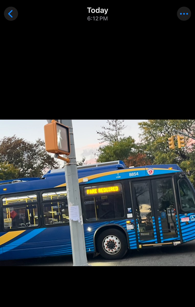 choc713's tweet image. @MTA 6pm the bus went #Notinservice 6:12pm #NOTINSERVICE 💁🏾💁🏾💁🏾💁🏾💁🏾they ride allllllllll the way back freely everyday all day this is sad then u took the limited away whyyyyyyyy