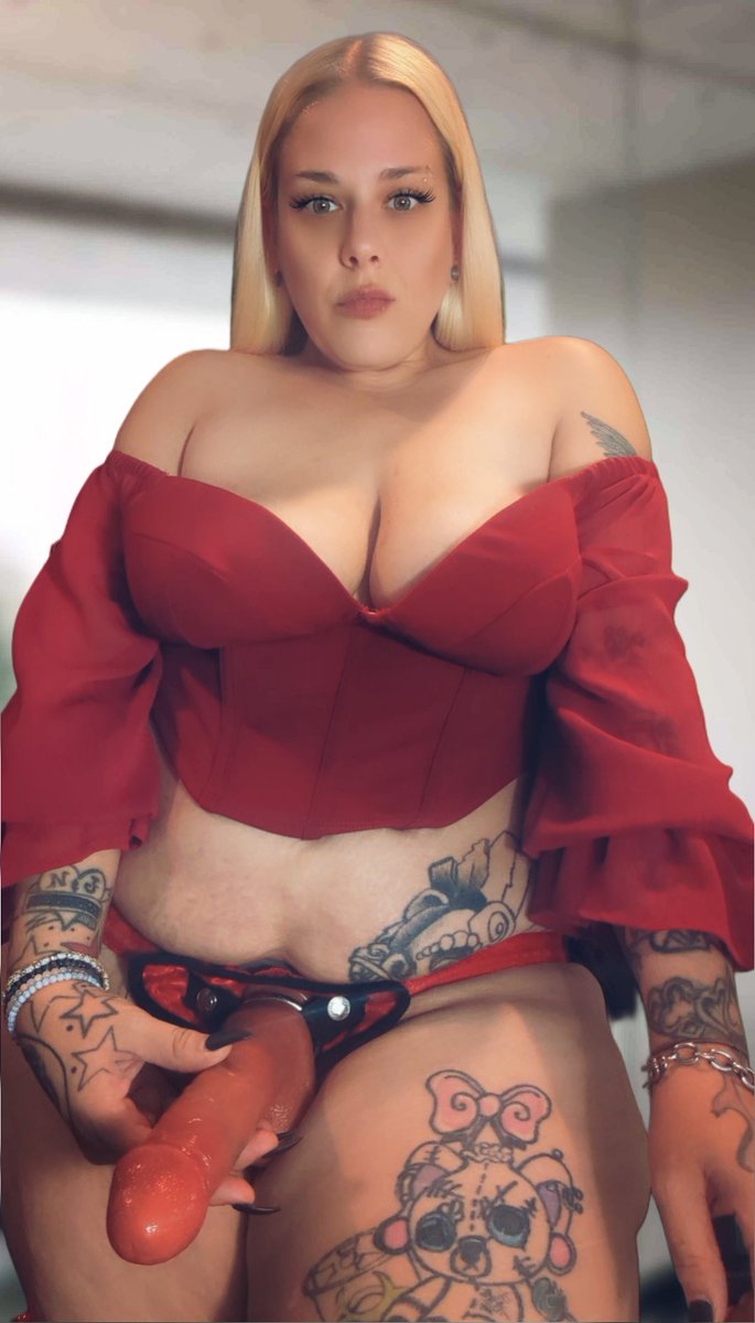QueenBlackh3art's tweet photo. Bend over, My femdom slave.
you will take what I give you and love every second of My sweet, hypnotic torture. https://t.co/6NJfmk6STj
