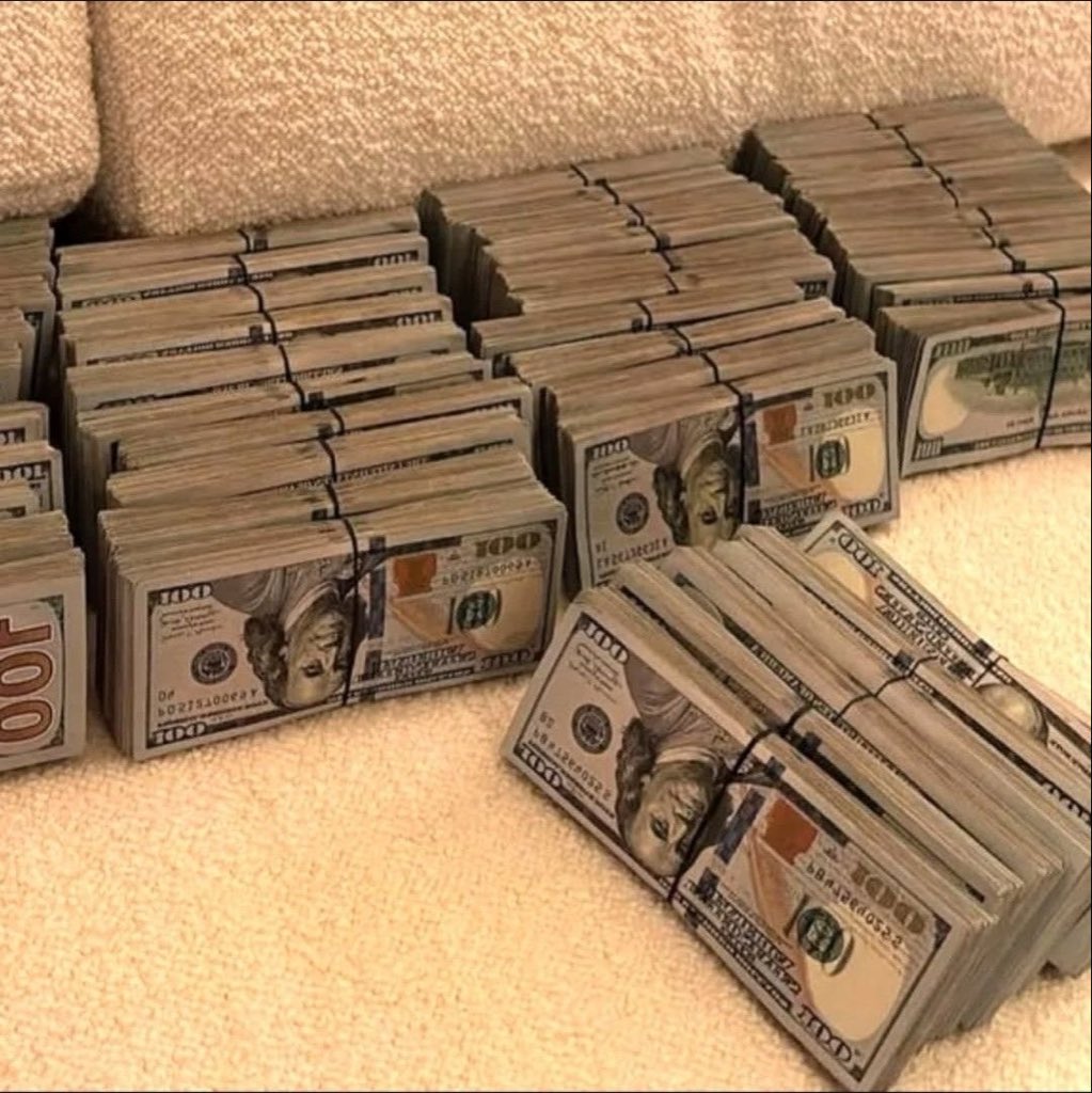 يأتيها رزقها رغداً من كل مكان ♥️

#توكيدات_لوليتا