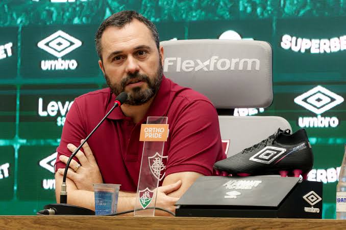 juquiaramos's tweet image. Eu poderia falar do gol que o Cano perdeu que poderia ter mudado o jogo, das falhas defensivas, da escalação e substituições mal feitas, do técnico sendo engolido pelo adversário...

Mas vou falar do real responsável por isso, o @oflumedomina .

Time que tem jogadores como Keno…