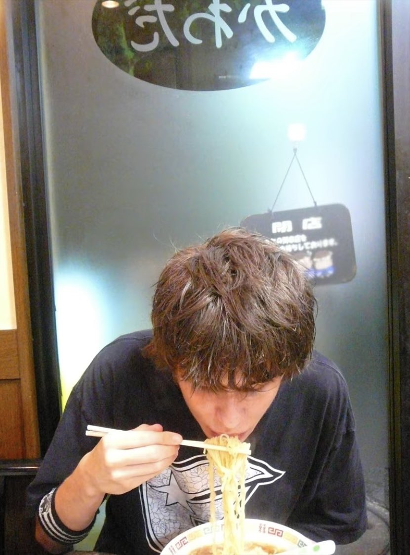 milivicari's tweet image. estas fotos de rubius en japon 2009 &amp;lt;3