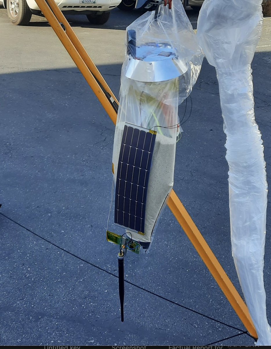 DJSnM's tweet image. Here's what the operational part of the @WindBorneWx weather balloon looks like - they use sand as ballast. And here's the plane, I now understand why the paint on the window frame looks like it's been sand blasted.
It does look like WindBorne are doing all the right things,…