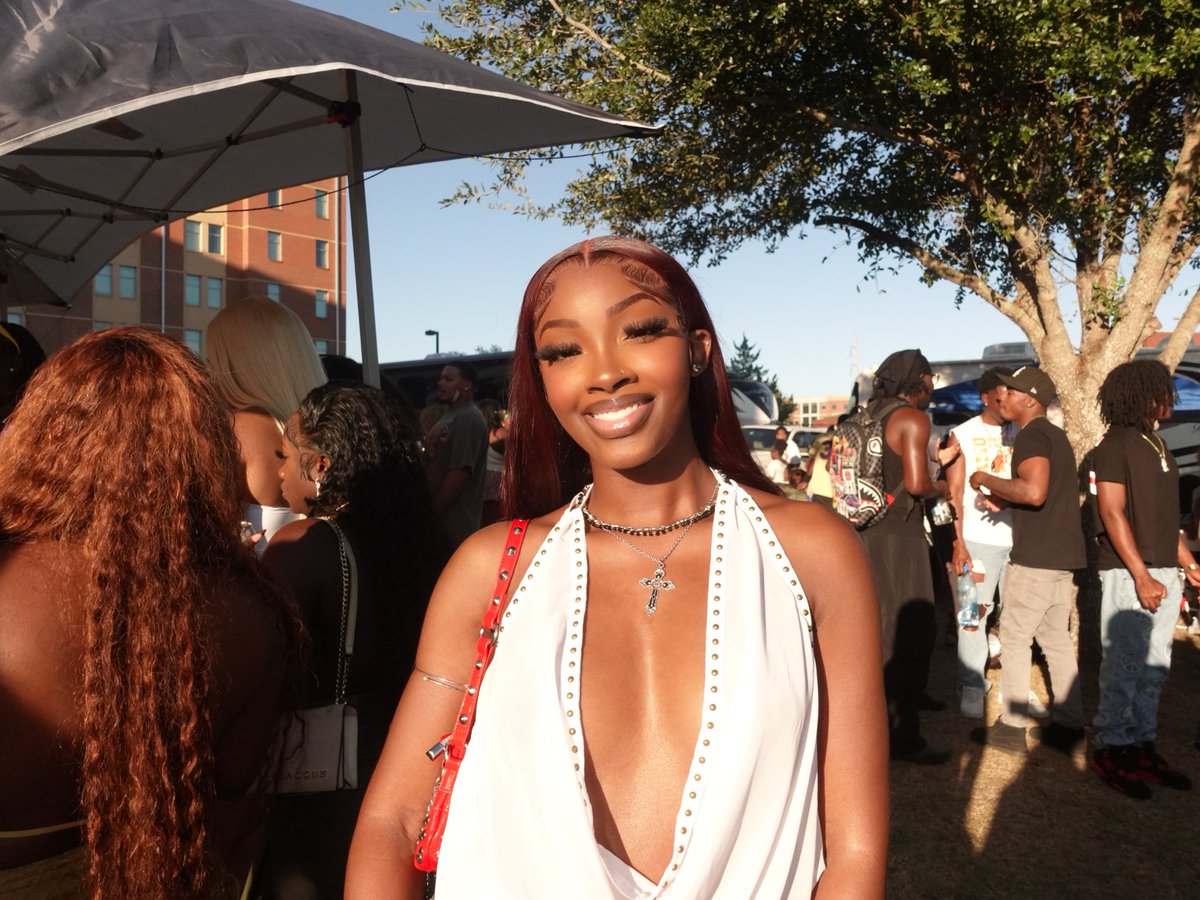 youngdani7's tweet image. it’s always good to be home🧡💚 #famuhomecoming