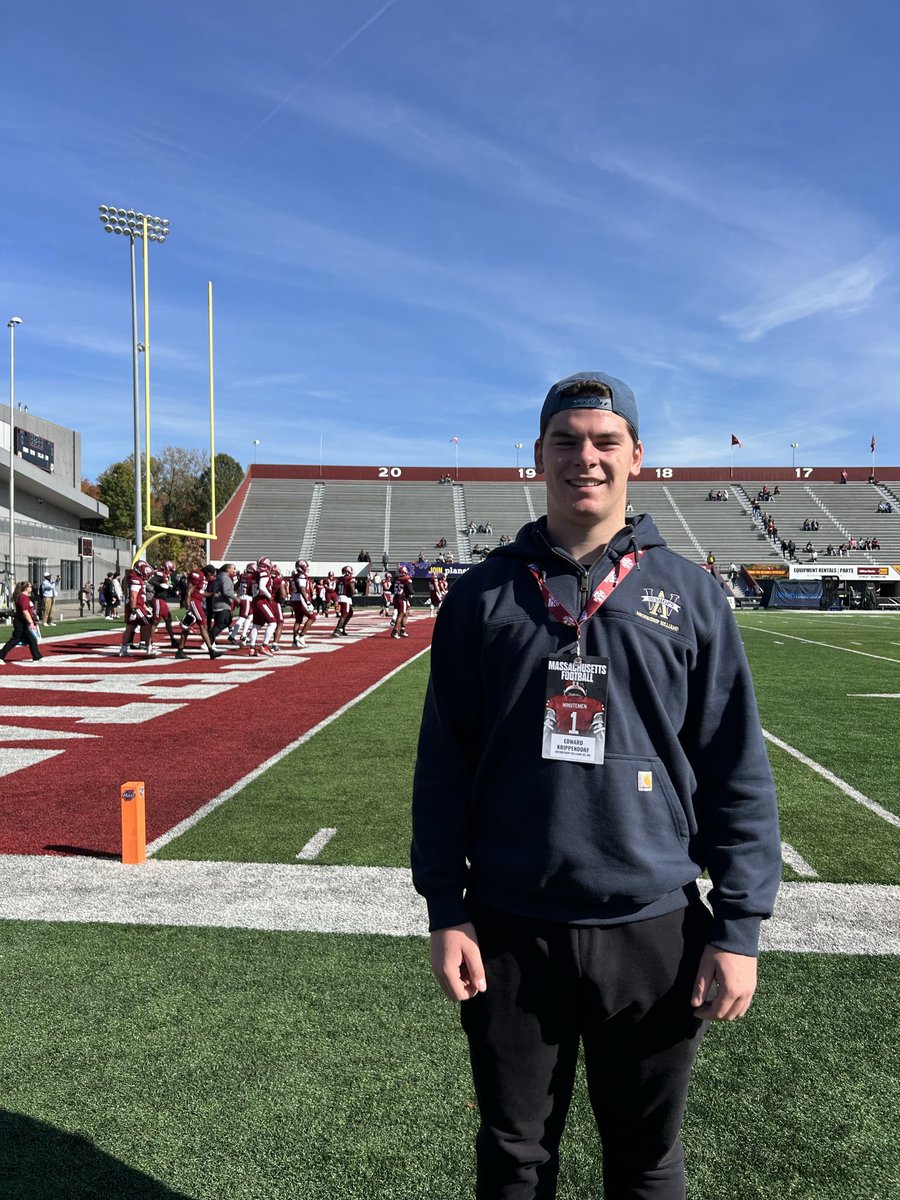 Huge thank you to <a href="/UMassFootball/">UMass Football</a> for having me out this past weekend. It was a beautiful facility and hard fought game. Thank you <a href="/UMassCaleb/">caleb holfoth</a> for having me out.