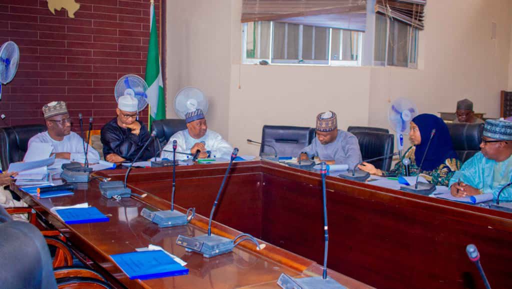 BilkisuSIbrahim's tweet photo. Alhamdullilah I defended the budget of the Department of Banking and Finance last week https://t.co/HaM4zWnOYj