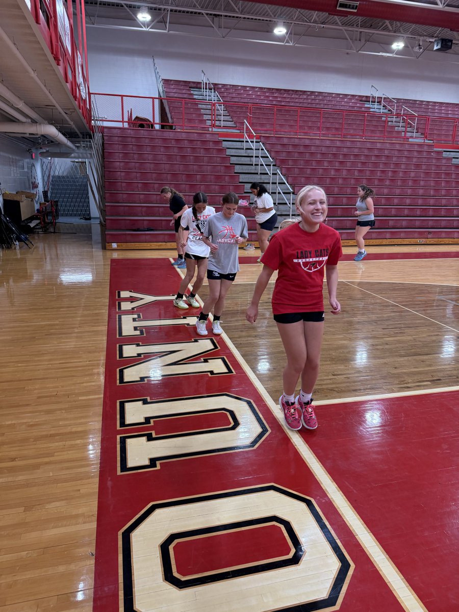 It’s that time of year… 
Our Bath Co High School girls have their first practice of the year. Coach Melanie Roger’s is back for her 1st full season with the Wildcats. Coach Roger’s has high expectations coming into the season.