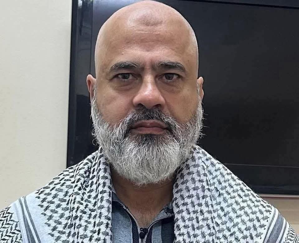 اگر کسی نے کُتے کا بچہ  بیغرت اورگھٹیا حرامی نہیں دیکھا تو اس حرامی نسل کو دیکھ لو 😜🤣