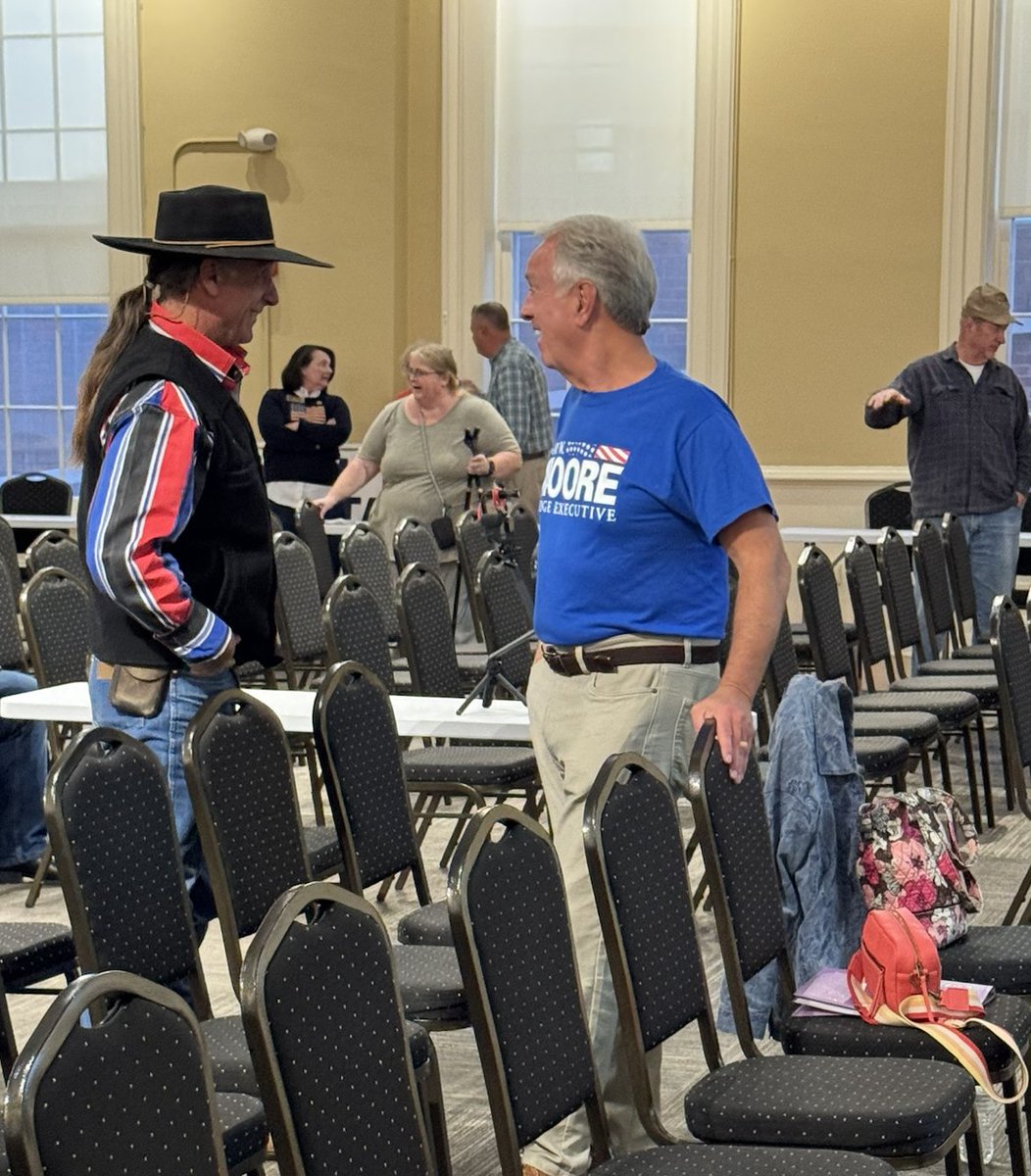 judgegarymoore's tweet image. I had a great night with the @bcrpky for our 1st Elected Official Open House. I have been blessed to have their support for many years!