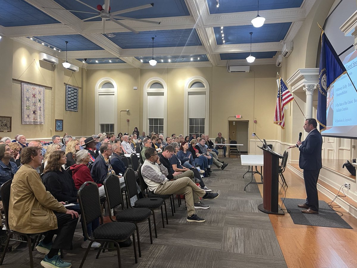 judgegarymoore's tweet image. I had a great night with the @bcrpky for our 1st Elected Official Open House. I have been blessed to have their support for many years!