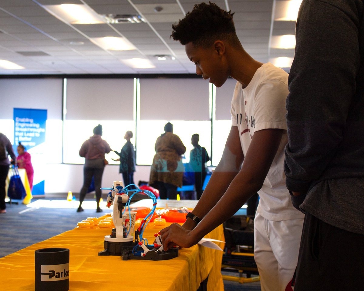 Ever wonder what a great nonprofit partner looks like? Like Parker Hannifin! They are returning to Super STEM Saturday, and have perfected their STEM career education. Join us on November 8th at the Shops at Worthington (1:30 - 430, drop by when it's convenient) to see them!