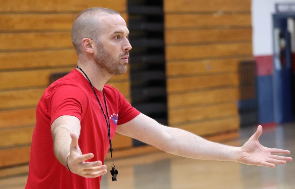 Spreen starts new era as BNL girls basketball coach with opening practice wbiw.com/2025/10/20/urg… <a href="/BNLHSAthletics/">BNL Athletic Department</a> <a href="/bnlladystars/">BNL Lady Stars Basketball</a> <a href="/MileySherrill/">Miley Sherrill</a> <a href="/TrinidyBailey24/">Trinidy Bailey</a> <a href="/IndyOneSpreen/">Chase Spreen</a>
