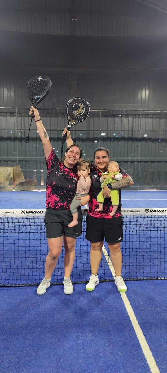 solmolero's tweet photo. Campeonas!!! 💪🏆 https://t.co/W9BuRyRgim